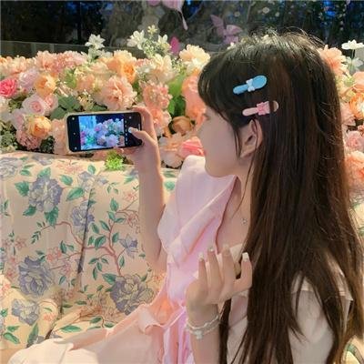 轻拍翻转小魔女